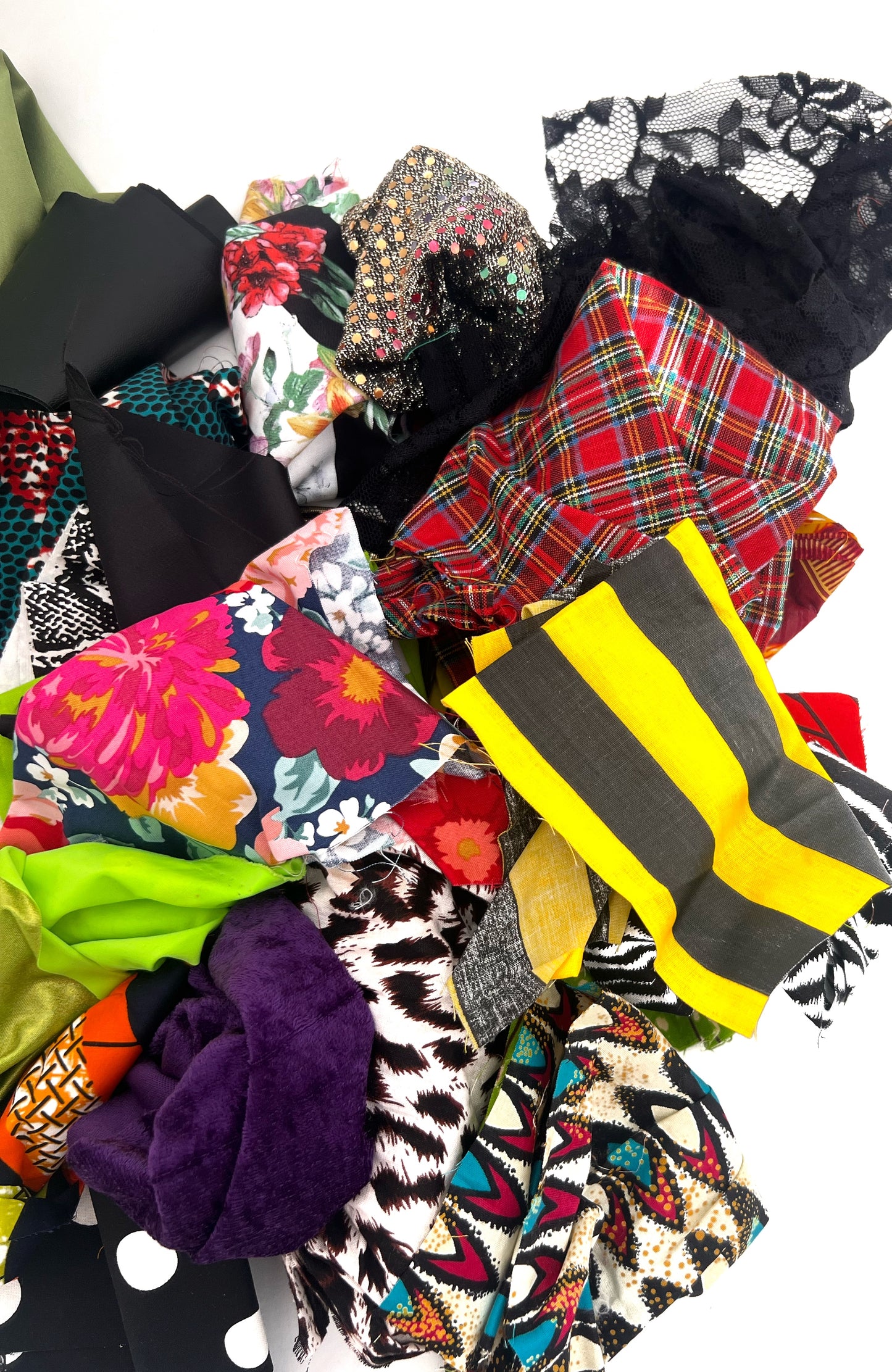 1 Pound Bag Of Scrap Fabric